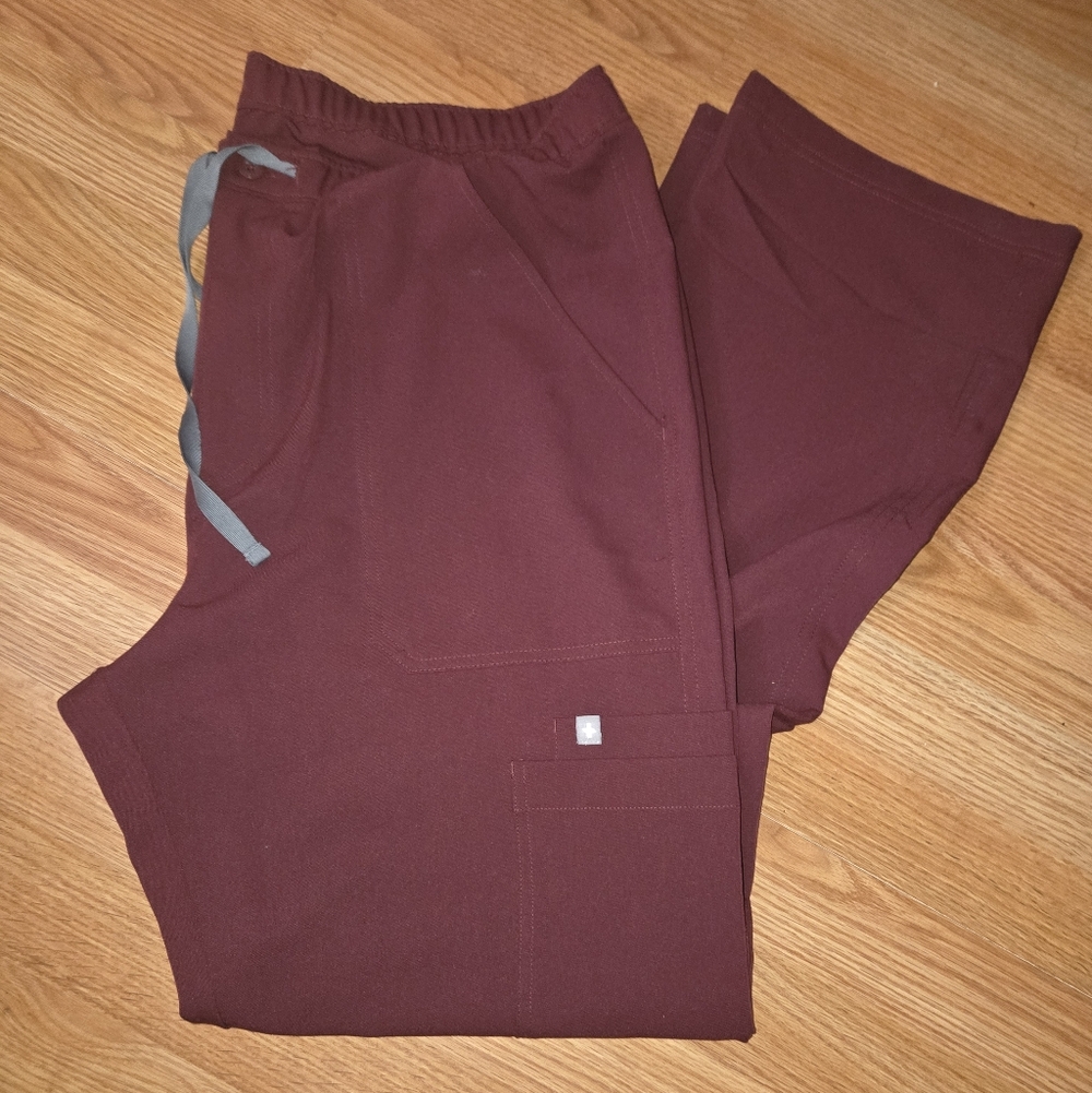 Figs XL burgundy scrub pants